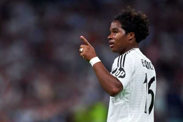 Endrick se tornou o brasileiro mais jovem a marcar na Champions League endrick-se-tornou-o-brasileiro-mais-jovem-a-marcar-na-champions-league