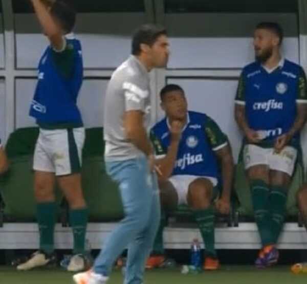 Abel Ferreira, do Palmeiras, será julgado por gesto obsceno que gerou expulsão na Copa do Brasil abel-ferreira,-do-palmeiras,-sera-julgado-por-gesto-obsceno-que-gerou-expulsao-na-copa-do-brasil
