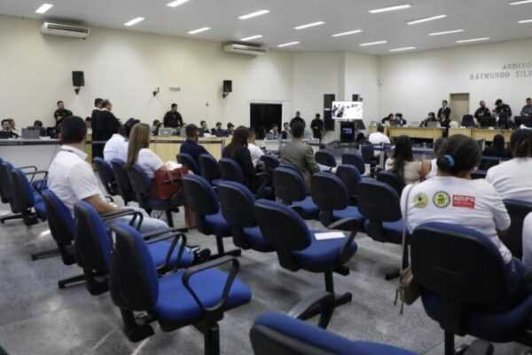 Testemunhas depõem no primeiro dia de julgamento do Caso Genivaldo testemunhas-depoem-no-primeiro-dia-de-julgamento-do-caso-genivaldo