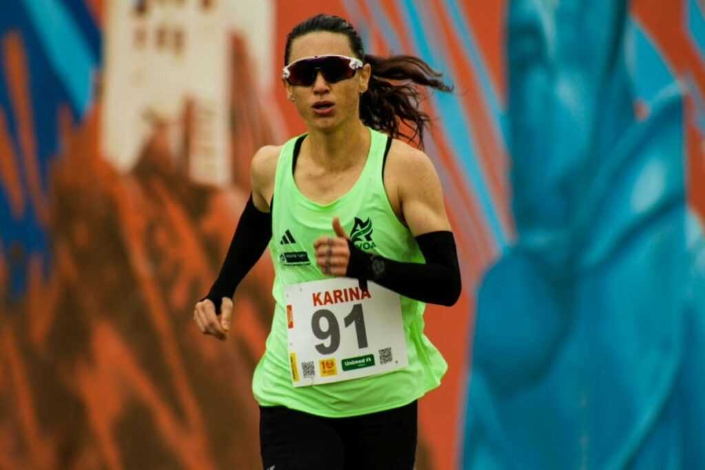 karina-franzin-correra-no-pelotao-de-elite-da-sao-silvestre-2024 