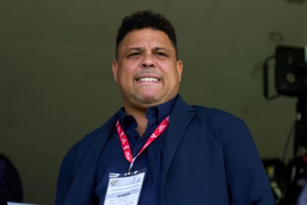 Procuração que dá “poderes amplos” a Ronaldo confirma mais um vínculo do cartola com o Cruzeiro procuracao-que-da-“poderes-amplos”-a-ronaldo-confirma-mais-um-vinculo-do-cartola-com-o-cruzeiro