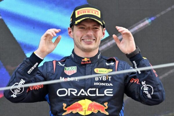 Verstappen gasta mais de R$ 200 milhões em novo jato; veja fotos verstappen-gasta-mais-de-r$-200-milhoes-em-novo-jato;-veja-fotos