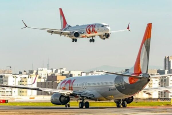 Gol se manifesta depois de aeronave colidir com pássaro e voltar a Brasília gol-se-manifesta-apos-aeronave-colidir-com-passaro-e-voltar-a-brasilia