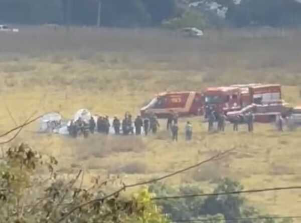 Avião cai em Rio Preto; bombeiros confirmam duas mortes aviao-cai-em-rio-preto;-bombeiros-confirmam-duas-mortes