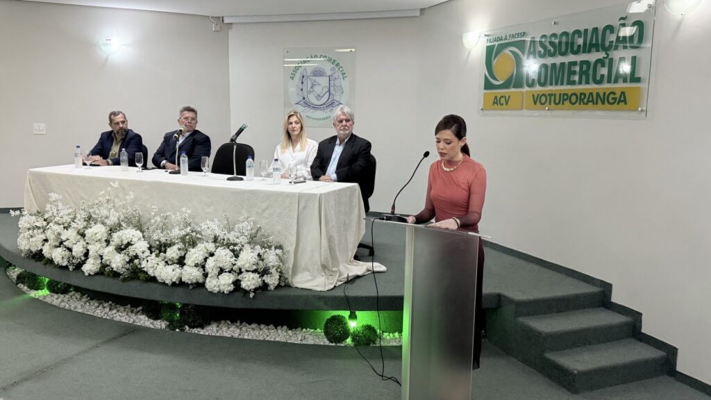 Natália De Haro é reempossada à frente da ACV em cerimônia prestigiada natalia-de-haro-e-reempossada-a-frente-da-acv-em-cerimonia-prestigiada