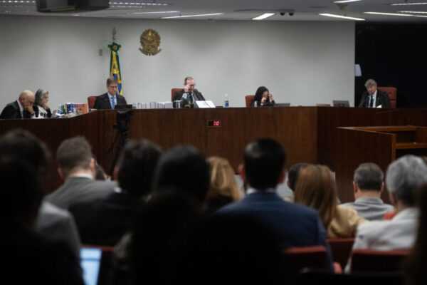PGR conclui alegações de todos núcleos do golpe e poupa exclusivamente 1 réu pgr-conclui-alegacoes-de-todos-nucleos-do-golpe-e-poupa-apenas-1-reu