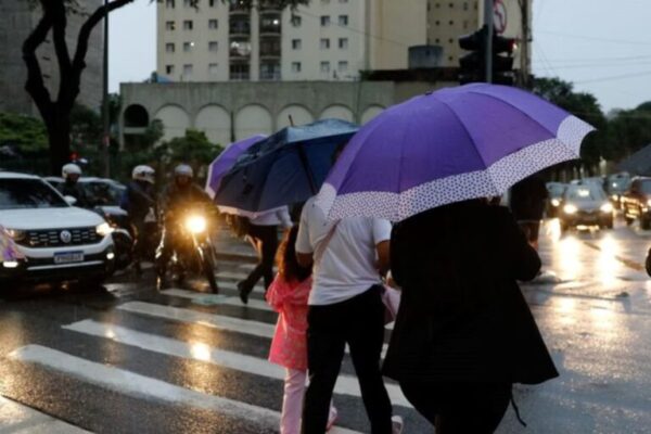 Chuvas intensas e baixa umidade atingem o Brasil; confira o clima chuvas-intensas-e-baixa-umidade-atingem-o-brasil;-confira-o-clima