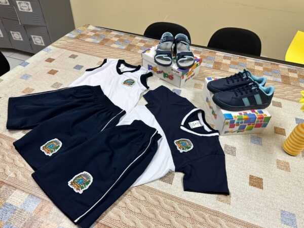 Prefeitura fecha contrato de R$ 732 mil para tornar viável uniformes escolares de 2025 prefeitura fecha-contrato-de-r$-732-mil-para-viabilizar-uniformes-escolares-de-2025