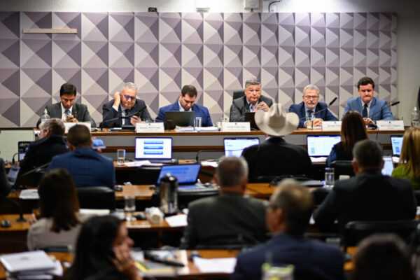 CPMI ouve ex-coordenador do INSS e empresário nesta segunda (17) cpmi-ouve-ex-coordenador-do-inss-e-empresario-nesta-segunda-(17)
