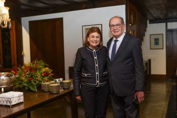Gilmar Mendes e Guiomar anunciam o final do casamento de 18 anos gilmar-mendes-e-guiomar-anunciam-o-fim-do-casamento-de-18-anos