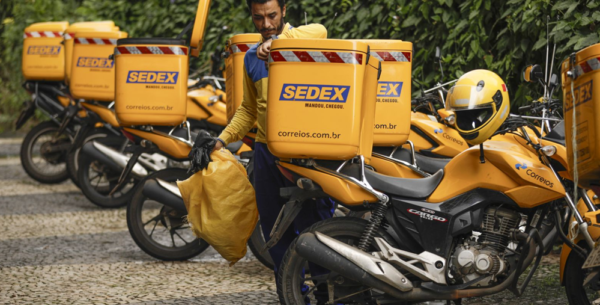 Moraes suspende benefícios de trabalhadores dos Correios moraes-suspende-beneficios-de-trabalhadores-dos-correios