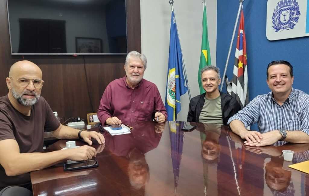 luiz-torrinha-assume-interinamente-a saev ambiental 