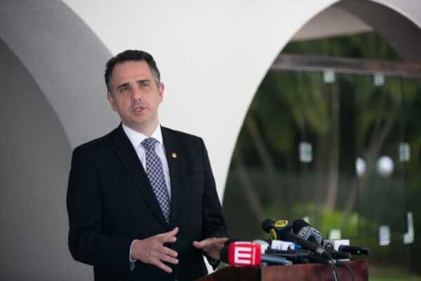 Cotado ao governo de Minas Gerais, Rodrigo Pacheco se filia ao PSB cotado-ao-governo-de-minas-gerais,-rodrigo-pacheco-se-filia-ao-psb