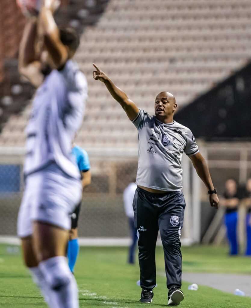 marcus-viola-valoriza-postura-do-cav e-espera-“adversario-duro”-na semi 