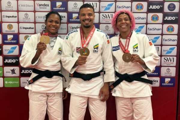 Judô: brasileiros conquistam três medalhas em 2° dia de Grand Slam judo:-brasileiros-conquistam-tres-medalhas-em-2°-dia-de-grand-slam