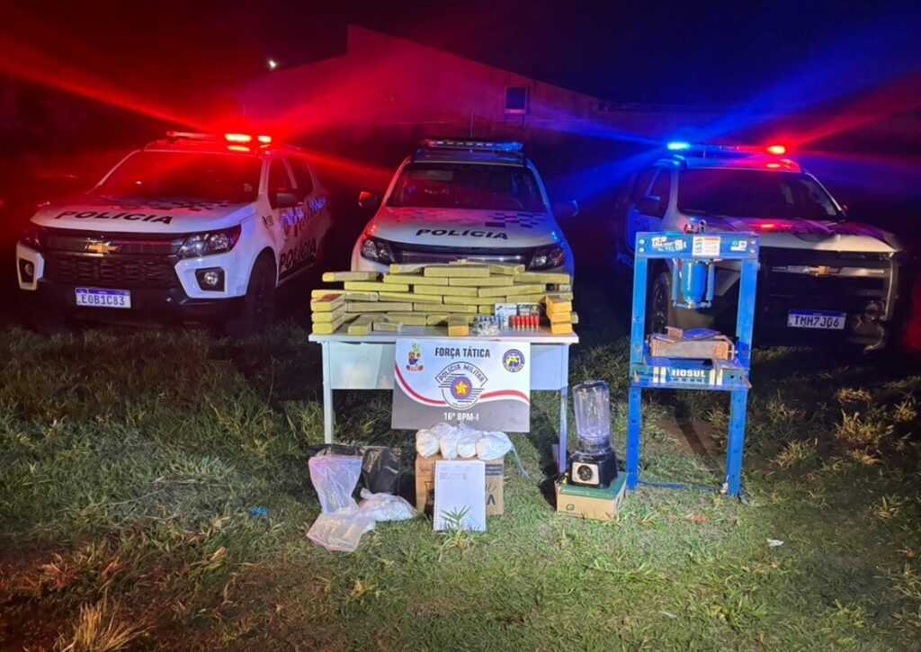 forca-tatica-apreende-quase-50-kg-de-drogas-e-municoes-em-cosmorama 